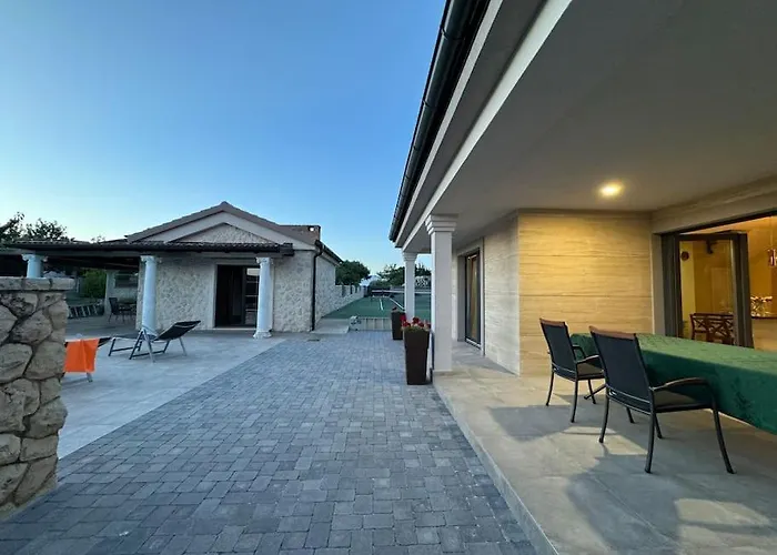 度假居 House Antonia 宁