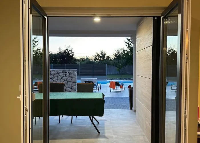 度假居 House Antonia 宁