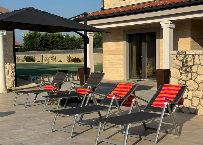 度假居 House Antonia 宁